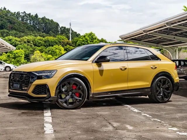 Фотография автомобиля — Audi RS Q8
