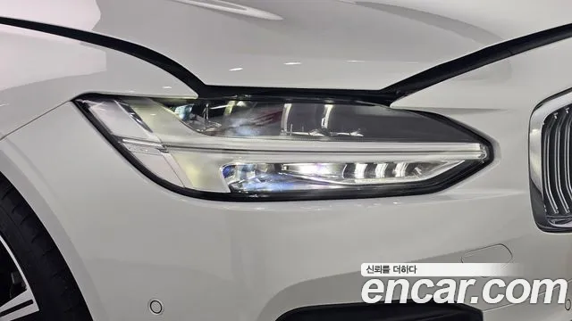 Volvo S90 — Фото автомобиля 7