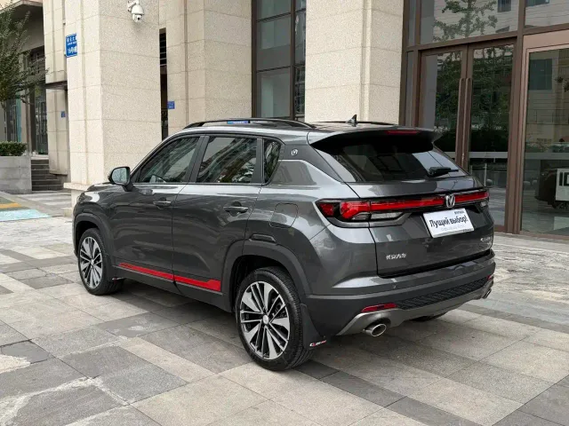 Changan CS35 Plus — Фото автомобиля 4