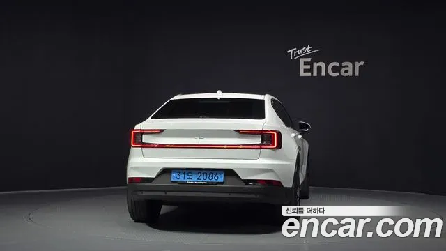 Polestar Polestar 2 — Фото автомобиля 4