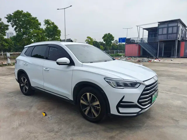 BYD Song Pro — Фото автомобиля 3