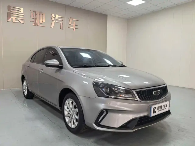 Geely Emgrand — Фото автомобиля 3