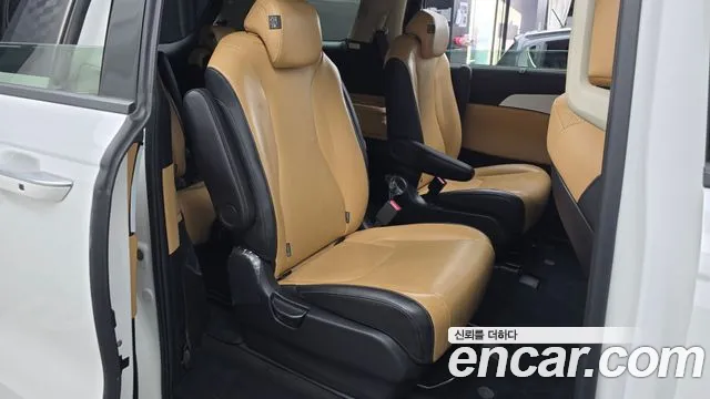 Kia Carnival 4th Gen — Фото автомобиля 17