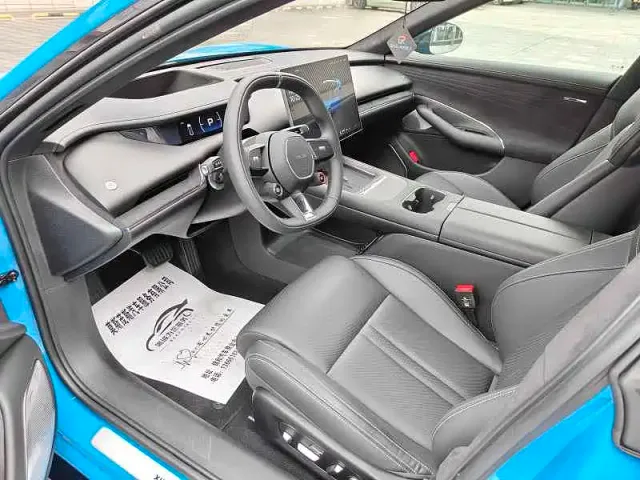 Xiaomi SU7 — Фото автомобиля 4