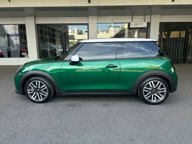 MINI Hatch — Фото автомобиля 5