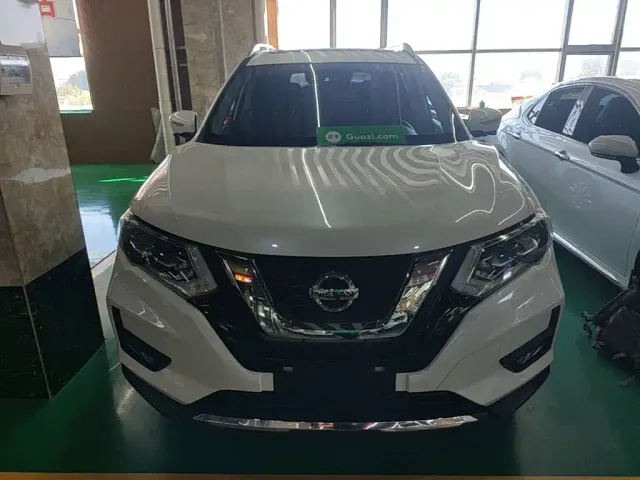 Nissan X-Trail — Фото автомобиля 2