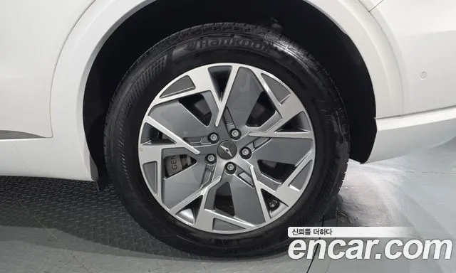 Genesis GV70 Electrified — Фото автомобиля 6