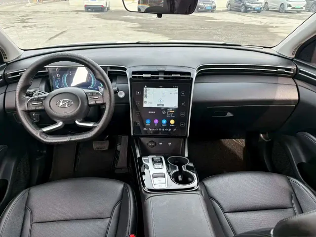 Hyundai Tucson — Фото автомобиля 5