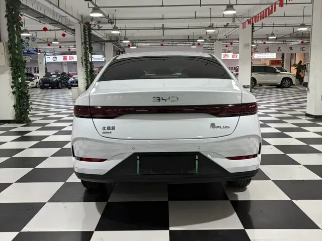 BYD Qin PLUS — Фото автомобиля 5