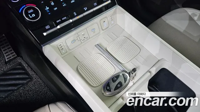 Hyundai Santa Fe MX5 — Фото автомобиля 12
