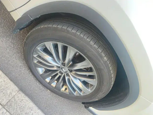 Toyota Highlander — Фото автомобиля 6