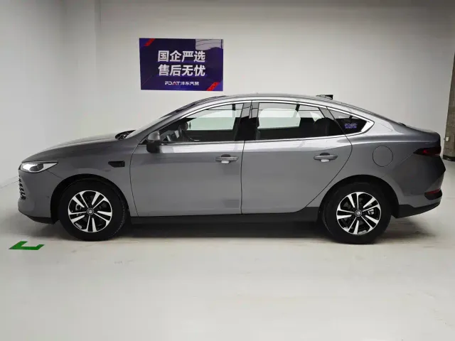 BYD Qin PLUS — Фото автомобиля 9
