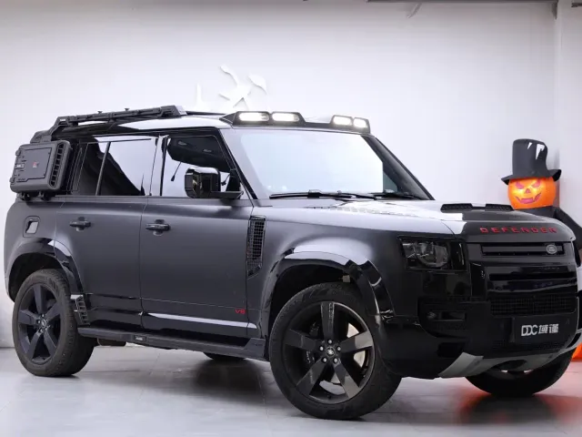 Land Rover Defender — Фото автомобиля 6
