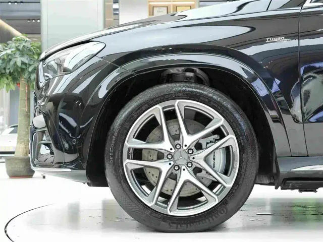 Mercedes-Benz GLE-Class AMG — Фото автомобиля 23
