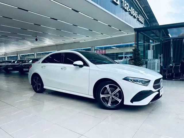 Mercedes-Benz A-Class — Фото автомобиля 3