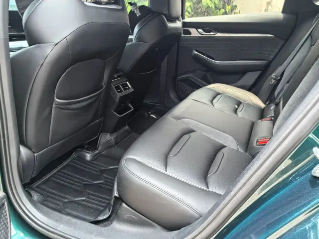 Geely Xingrui — Фото автомобиля 10