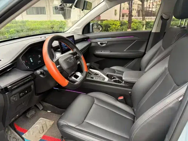 Wuling Asta — Фото автомобиля 12