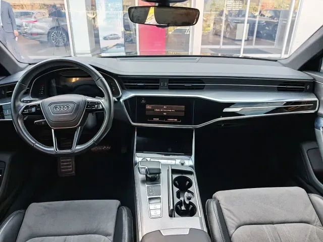 Audi A6L — Фото автомобиля 8
