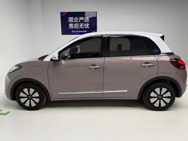 Wuling Bingo — Фото автомобиля 9