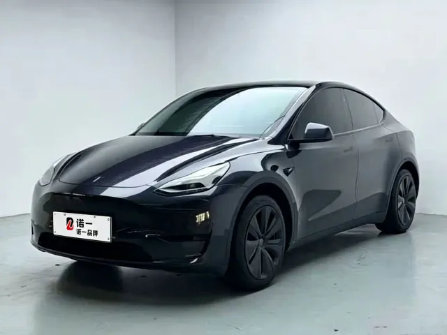 Фотография автомобиля — Tesla Model Y