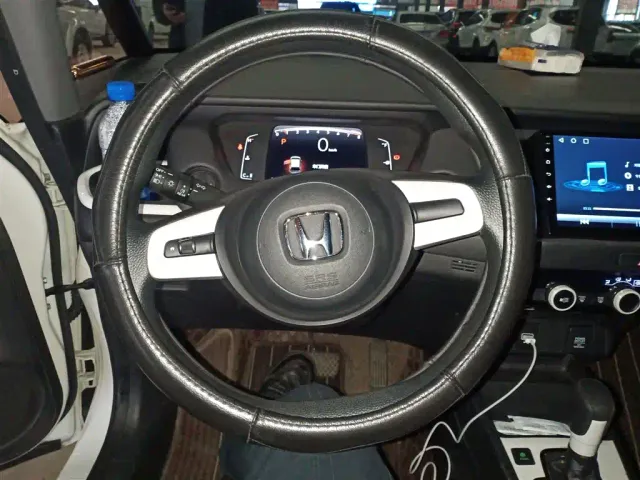 Honda Fit — Фото автомобиля 10