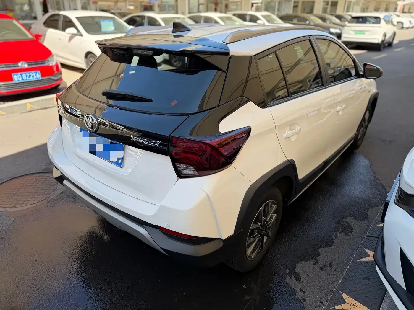Toyota YARiS L Zhi Xuan 2022 1.5L CVT Luxury PLUS Edition — Фото автомобиля 11