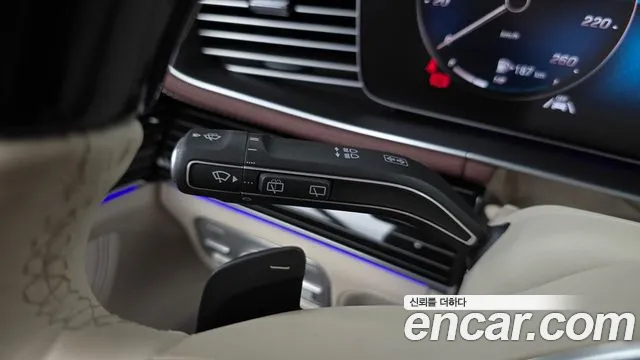 Mercedes-Benz GLS-Class — Фото автомобиля 25