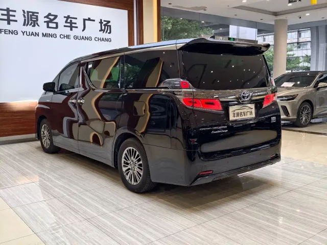 Toyota Vellfire — Фото автомобиля 29