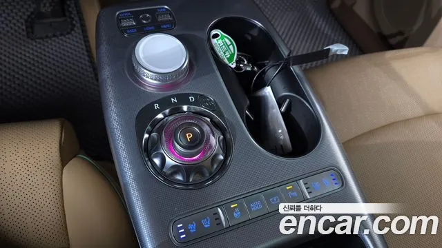 Genesis GV60 — Фото автомобиля 9