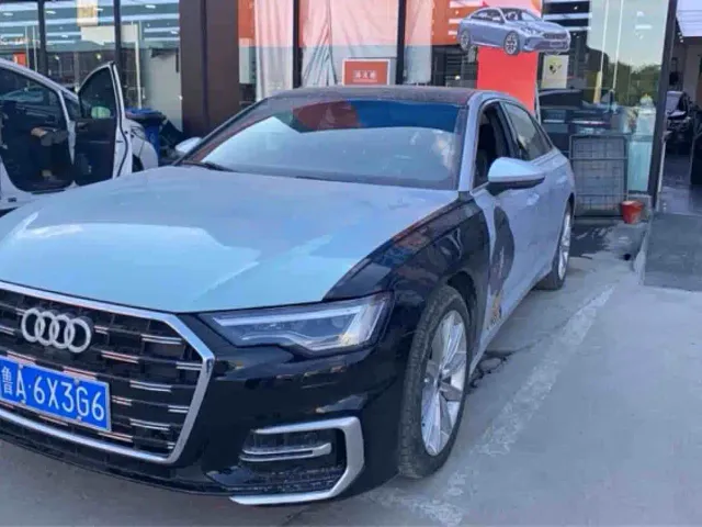 Фотография автомобиля — Audi A6L
