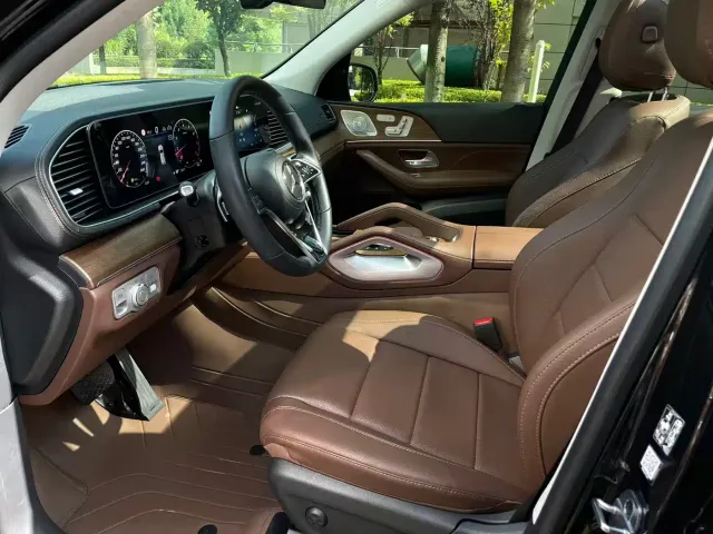 Mercedes-Benz GLE-Class — Фото автомобиля 8