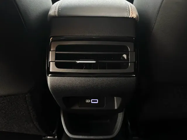 Geely Emgrand S — Фото автомобиля 18