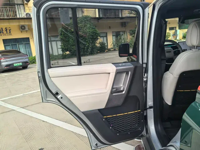 iCAR V23 — Фото автомобиля 28