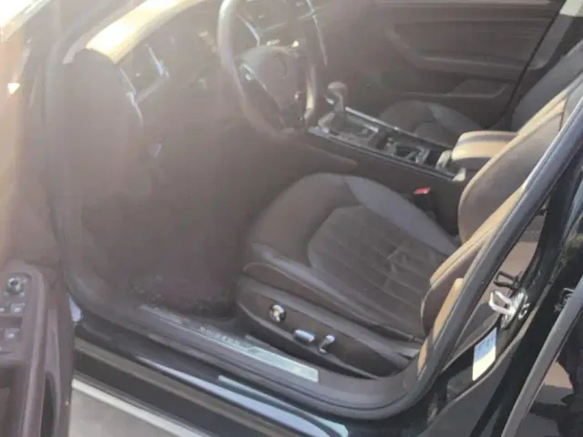 Volkswagen Phideon — Фото автомобиля 9
