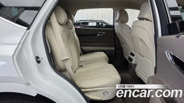 Genesis GV80 — Фото автомобиля 17