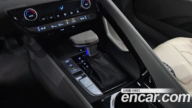 Hyundai Avante — Фото автомобиля 12