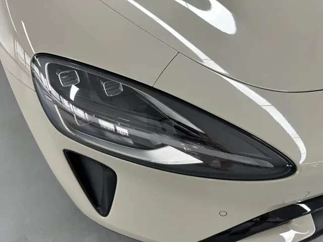 Xiaomi SU7 — Фото автомобиля 4