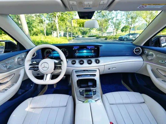 Mercedes-Benz E-Class — Фото автомобиля 10