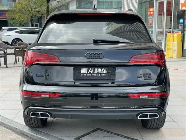 Audi Q5L — Фото автомобиля 5