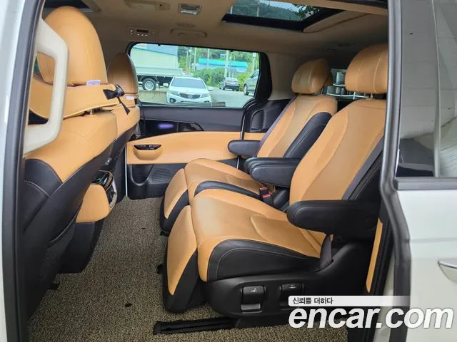 Kia Canival Carnival 4 поколение Бензин 7 мест Signature — Фото автомобиля 10