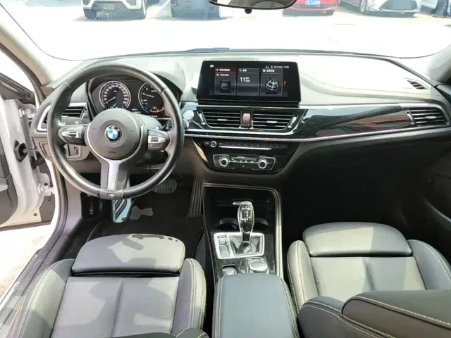 BMW 1 Series — Фото автомобиля 9