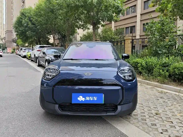 MINI Electric MINI ACEMAN — Фото автомобиля 2