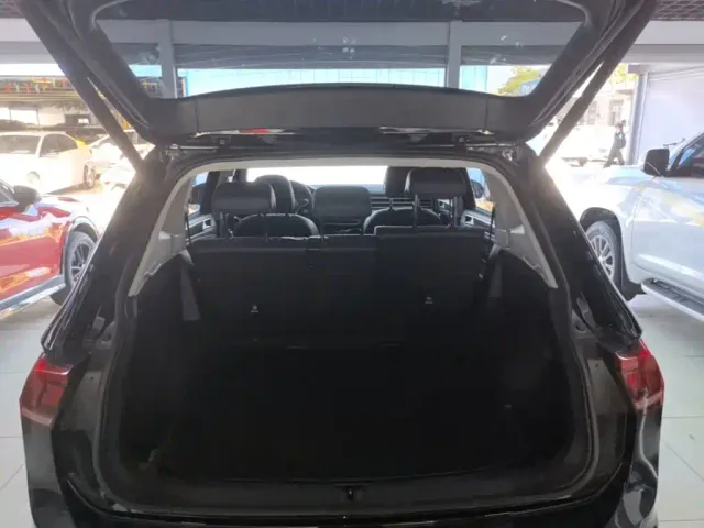 Volkswagen Tiguan L — Фото автомобиля 18