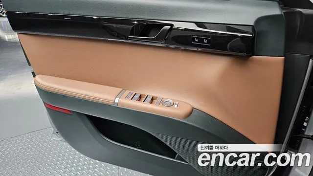 Hyundai Grandeur GN7 — Фото автомобиля 13