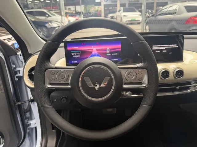 Wuling Bingo — Фото автомобиля 11
