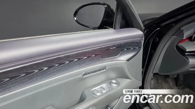 Genesis G90 Бензин 3.5 турбо AWD — Фото автомобиля 23