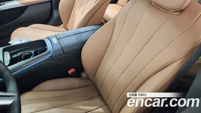 Mercedes-Benz E-Class W214 — Фото автомобиля 18
