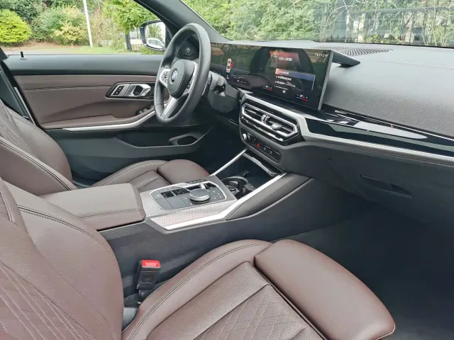 BMW 3 Series — Фото автомобиля 17