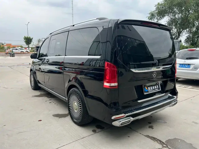 Mercedes-Benz V-Class — Фото автомобиля 15