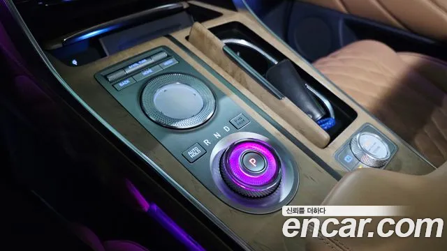 Genesis GV80 — Фото автомобиля 17